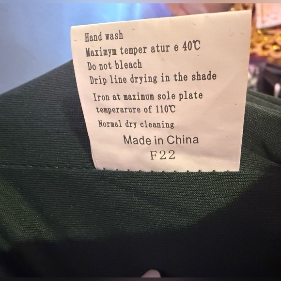 Exlura Green Pleated Romper,
Large - Picture 5 of 5